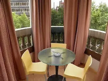 Apartaments Sant Jordi Santa Anna Βαρκελώνη